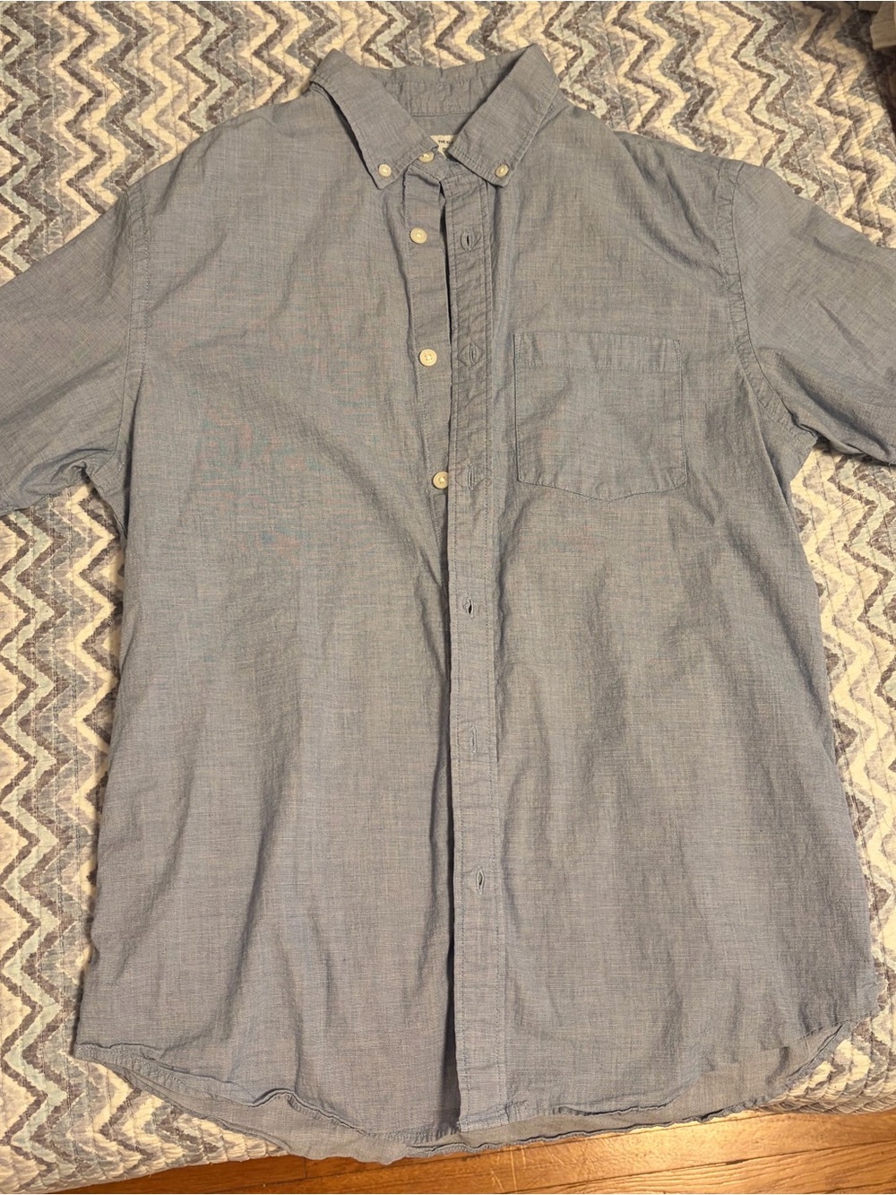 Old Navy Men's Blue Button-Down Shirt